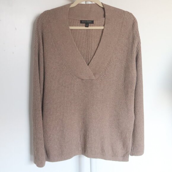 Banana Republic Italian Wool Cashmere Ribbed Knit V-Neck Sweater Beige S - Picture 2 of 7